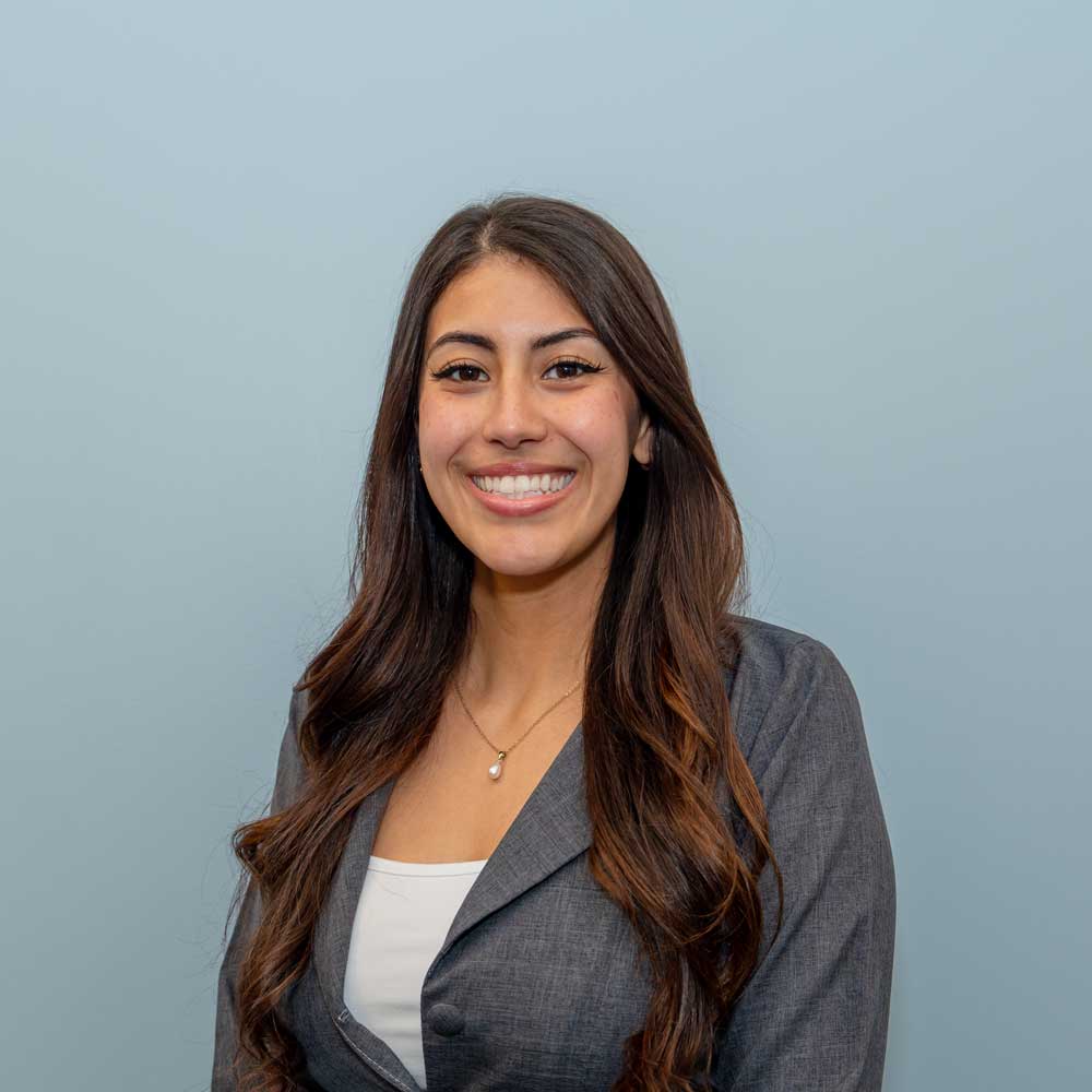 Jazmin Inside Headshot